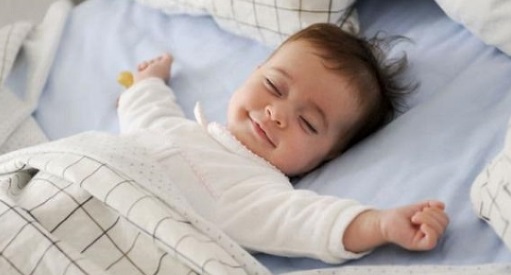 Để trẻ luôn khỏe mạnh dù thời tiết nắng nóng