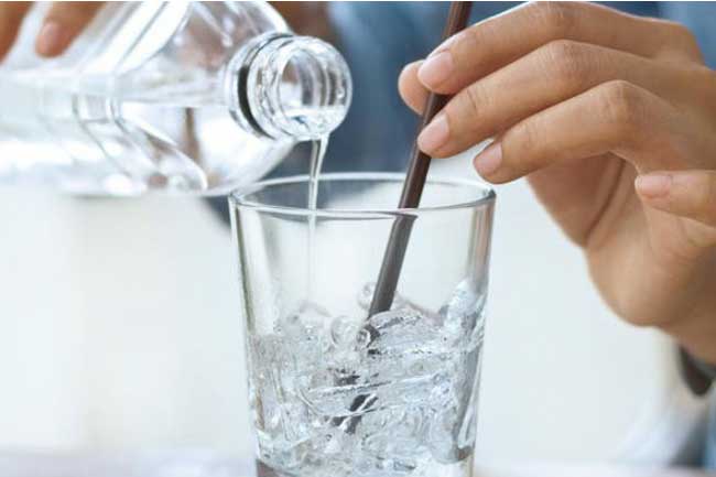 Nắng nóng nhớ tránh xa 8 kiểu làm mát tưởng tốt hóa ra lại cực hại, đột tử lúc nào không biết