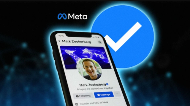 Người dùng nói gì về việc Facebook thu phí tick xanh?