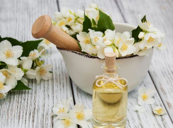 Tác dụng kỳ diệu của tinh dầu hoa nhài đối với sức khỏe