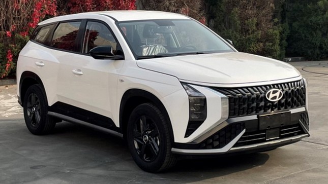 Hyundai tung mẫu SUV mới, giá chưa công bố