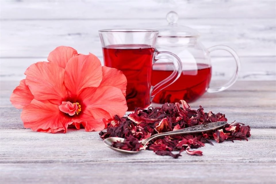 Những lợi ích tuyệt vời của trà hoa dâm bụt với sức khỏe