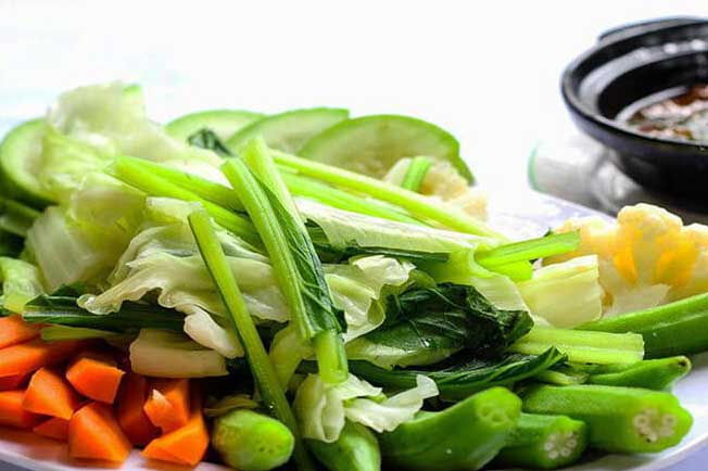 Nếu mẹ làm món luộc hãy cho thứ này vào đảm bảo cả nhà gắp lia lịa, bao nhiêu cơm cũng hết