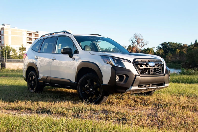 5. Subaru Forester 2023 (giá khởi điểm: 27.620 USD).