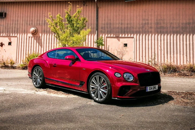 4. Bentley Continental GT Speed 2023 (giá khởi điểm: 291.225 USD).