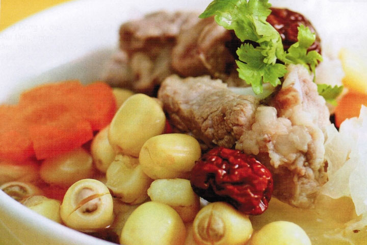 3 món ăn với táo đỏ bồi bổ sức khỏe cả nhà