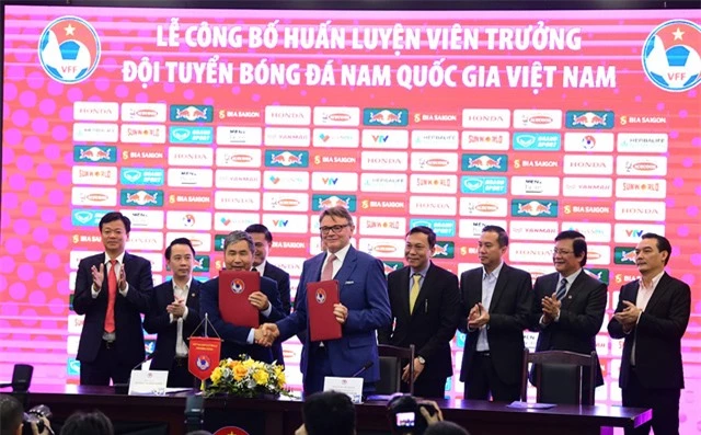 HLV Philippe Troussier: VCK World Cup 2026 sẽ là cơ hội cho ĐT Việt Nam giành vé - Ảnh 1.