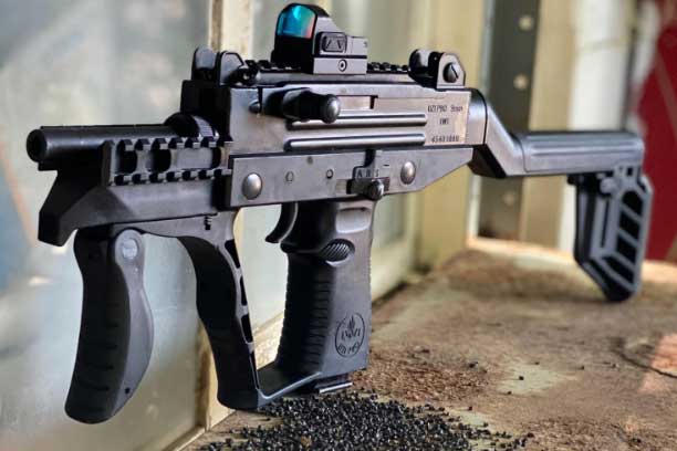 CLIP: Uzi Pro - Phiên bản cải tiến xuất sắc nhất của tiểu liên Uzi