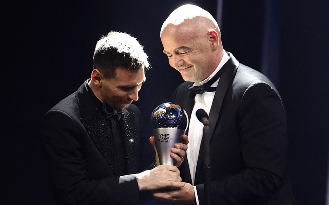 HLV Park Hang Seo và đội trưởng Hùng Dũng bầu chọn ai ở FIFA The Best?