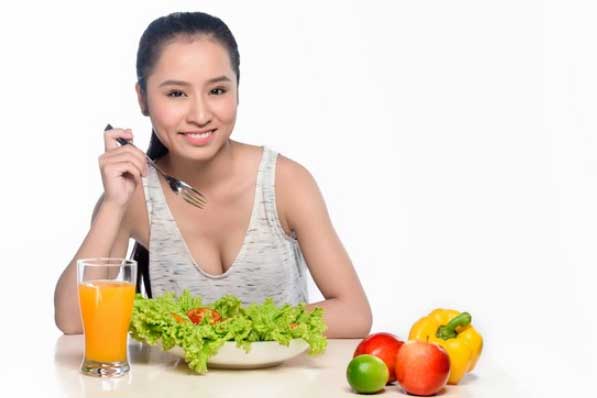 4 bí quyết giảm cân hiệu quả dành cho những nàng lười