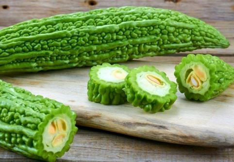 7 loại lá tắm trị rôm sảy cho bé trong mùa hè