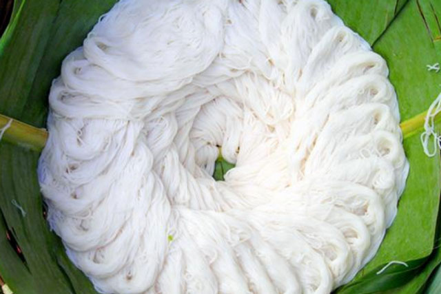 Muốn mua bún ngon, không hàn the chị em nhớ 4 tuyệt chiêu đơn giản này