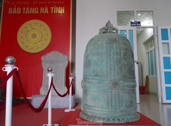 Nhìn gần bảo vật chuông đồng chùa Rối 600 năm tuổi