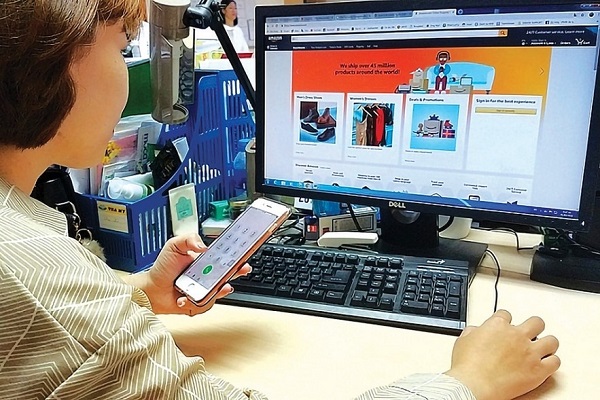 Kinh doanh trên nền tảng số nhiều hơn để "sống sót" 