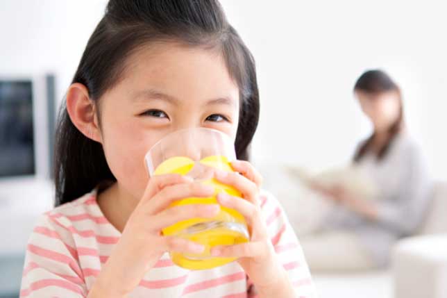 Cam rất bổ cho trẻ nhưng ăn kiểu này cực độc, mẹ nhớ bỏ ngay trước khi quá muộn