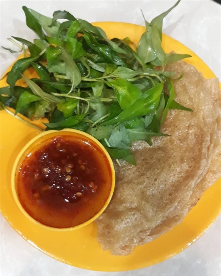 'Quên lối về' với chả cá cuốn rau răm, món ăn vặt đặc sản ở Bình Định - 3