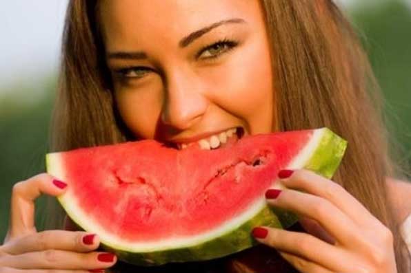 5 bí quyết làm đẹp với dưa hấu trong vòng 3 phút có thể bạn chưa biết
