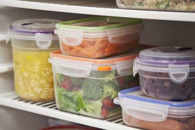 Tủ lạnh trở thành "ổ vi khuẩn" nếu mẹ vẫn giữ thói quen trữ đồ ăn sai cách này