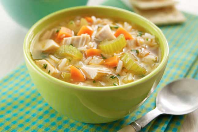 Thường xuyên ăn cơm chan canh: Thói quen nhỏ mà nguy hiểm lớn, hàng triệu người Việt đang mắc phải