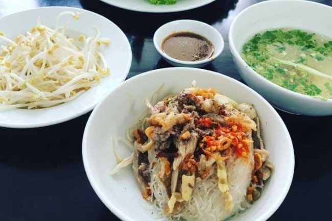 ‘Phở 2 tô’ - Đặc sản không thể bỏ qua khi ghé thăm phố núi Gia Lai