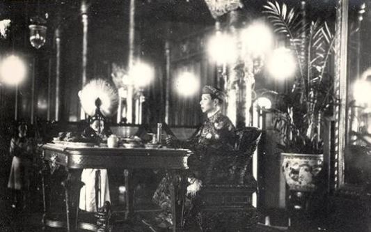 Khám phá Tử Cấm Thành Huế qua Châu bản triều Nguyễn