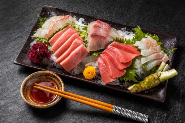 4 bí kíp ăn món cá sống sashimi "chuẩn" cách của người Nhật để tránh nhiễm độc