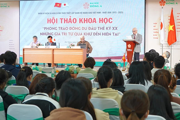 PGS.TS Trần Đức Cường - Chủ tịch Hội Khoa học Lịch sử Việt Nam phát biểu tại hội thảo