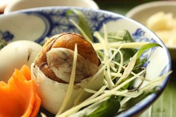 Ăn trứng vịt lộn đúng theo cách này còn quý hơn cả thuốc bổ