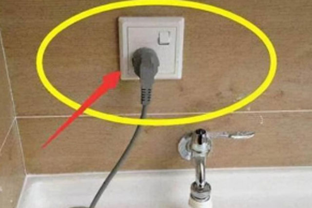 5 thiết bị ngốn điện số 1, dùng xong nhớ rút phích cắm ra kẻo cuối tháng hóa đơn tăng vọt