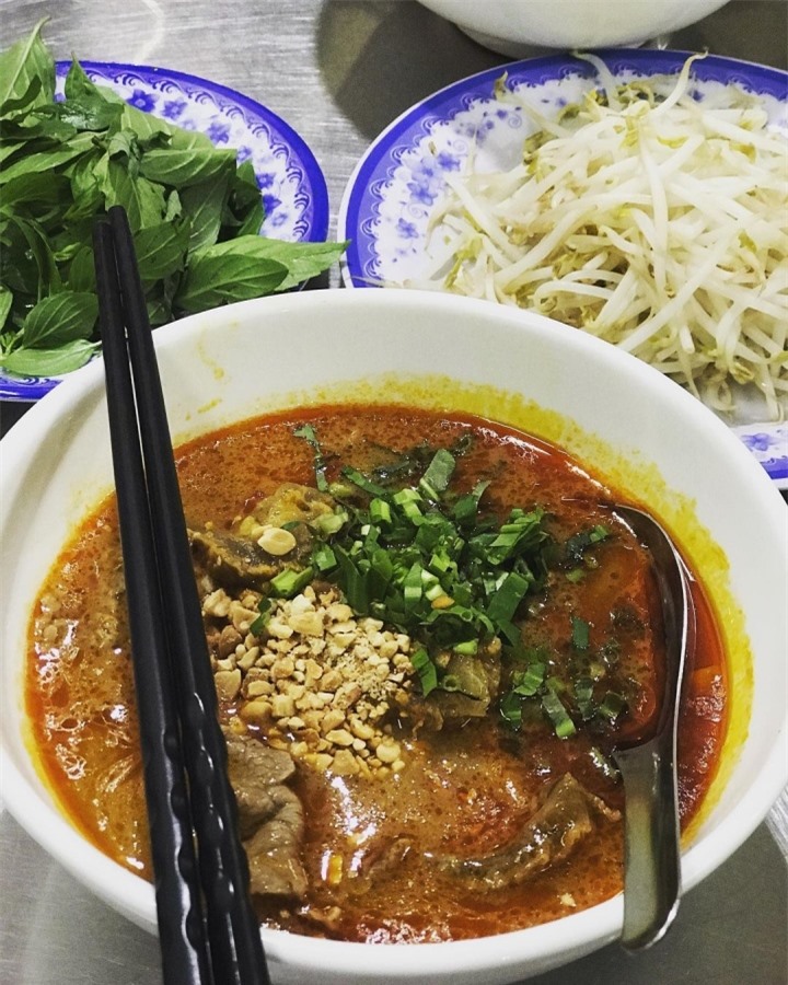 Món hủ tiếu khiến khách đổ mồ hôi, chảy nước mắt mà miệng vẫn không thể ngừng ăn - 4