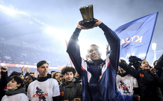 Mbappe trở thành chân sút vĩ đại nhất lịch sử PSG