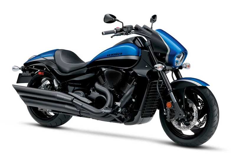 5. Suzuki Boulevard M109R B.O.S.S. (giá khởi điểm: 15.599 USD).