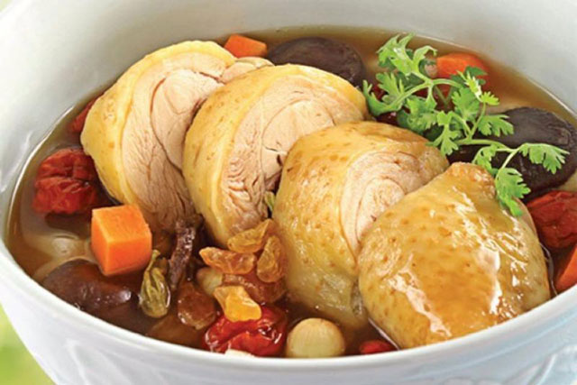 Tại sao chúng ta không nên ăn thịt gà mỗi ngày?