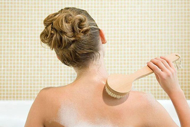 8 mẹo trị mụn lưng hiệu quả trong thời gian ngắn giúp nàng tự tin diện đồ gợi cảm