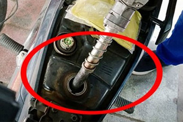 Đổ xăng đừng dại hô đầy bình và 50k, 100k: Đây là cách thông minh tiết kiệm nhất