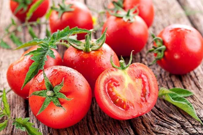 Điều "cấm kị" khi ăn cà chua, nhiều người vẫn làm mà không biết đang "nuôi lớn" mầm bệnh trong người