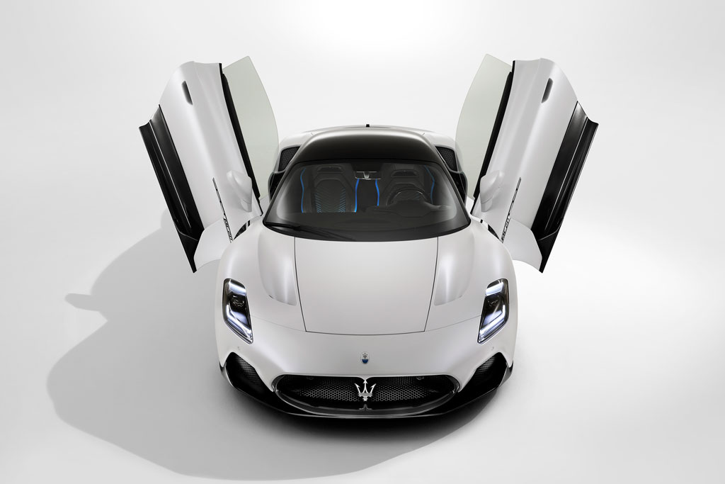 Bảng giá xe Maserati tháng 3/2023