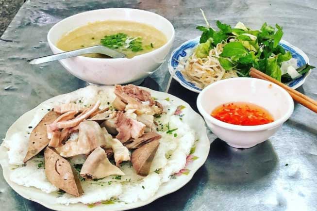 Bánh hỏi cháo lòng - sự kết hợp ‘gây nghiện’ nhất định phải thử khi đến Quy Nhơn