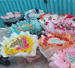 Chấn chỉnh tình trạng bán "hoa tiền" ngày lễ