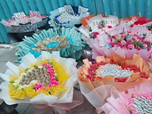 Chấn chỉnh tình trạng bán "hoa tiền" ngày lễ
