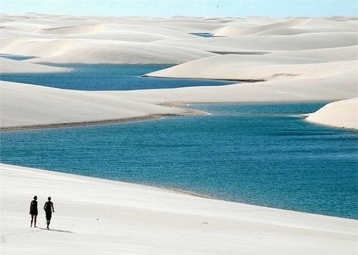 Mãn nhãn trước cảnh quan độc đáo tại ‘sa mạc ngập nước’ có 1-0-2 trên thế giới - 3