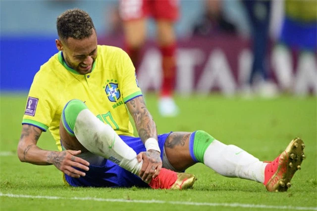Neymar chính thức tạm biệt mùa 2022/23 - Ảnh 2.