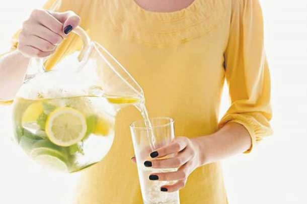 Uống nước chanh có tốt đến mấy cũng chớ dại mà mắc phải sai lầm này kẻo mất mạng