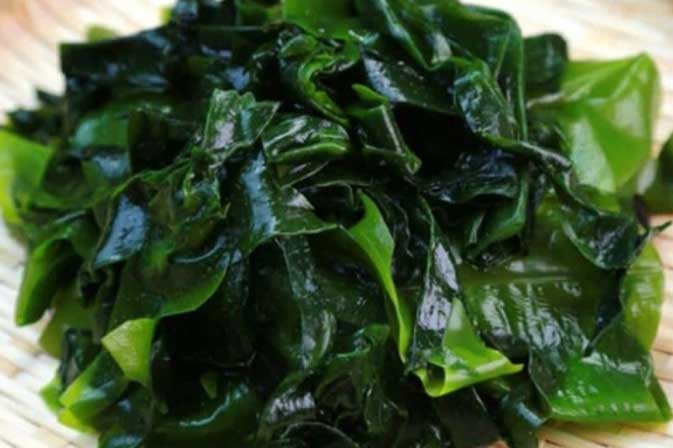 Lo&#x1EA1;i rau c&#xF3; l&#x1B0;&#x1EE3;ng canxi g&#x1EA5;p 7 l&#x1EA7;n s&#x1EEF;a, &#x103;n ngon l&#x1EA1;i ch&#x1ED1;ng ung th&#x1B0;