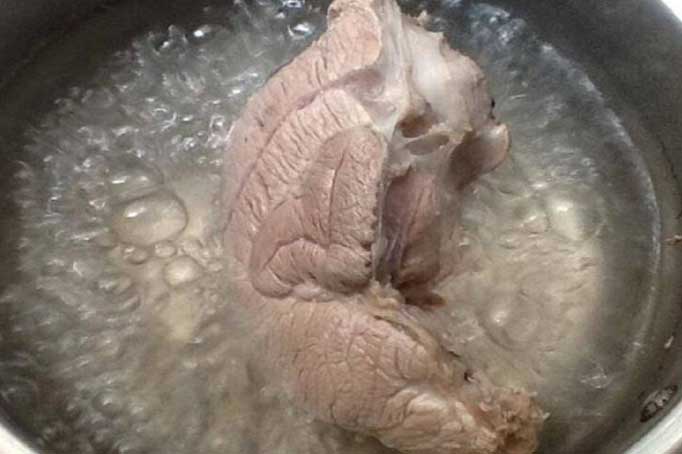 Luộc thịt đừng cho 3 loại gia vị này, nhiều người không biết khiến thịt bã, mùi nồng không ngon