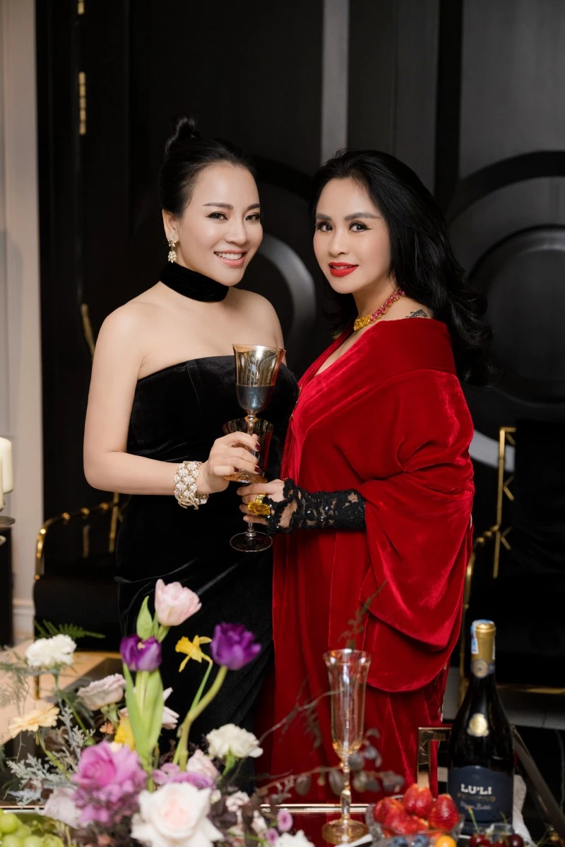 Diva Thanh Lam và người bạn thân - Doanh nhân Bích Nguyệt