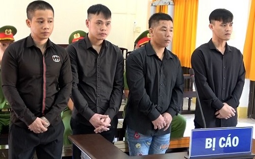 Kiên Giang: Nhóm thanh niên lĩnh án 63 năm tù do giết người  