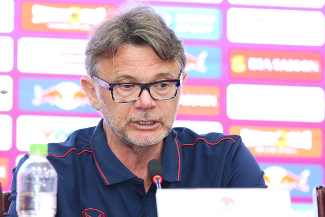 HLV Troussier: "Yếu điểm lớn nhất của U23 Việt Nam nằm ở hàng công"