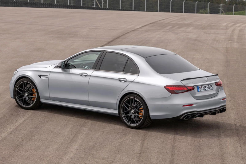 4. Mercedes-AMG E63 S 2023.