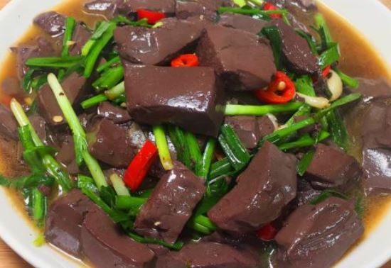 Thứ ở con lợn có hàm lượng sắt cao gấp 18 lần trứng gà, ăn vào dưỡng huyết, dưỡng nhan giá rẻ như cho